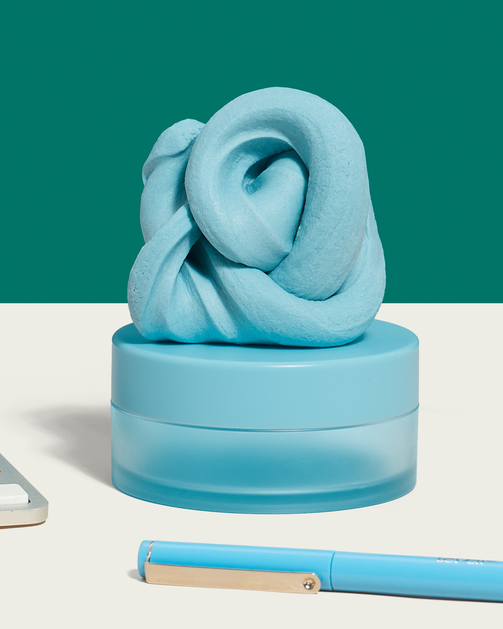 Blur Focus Putty - Image 18